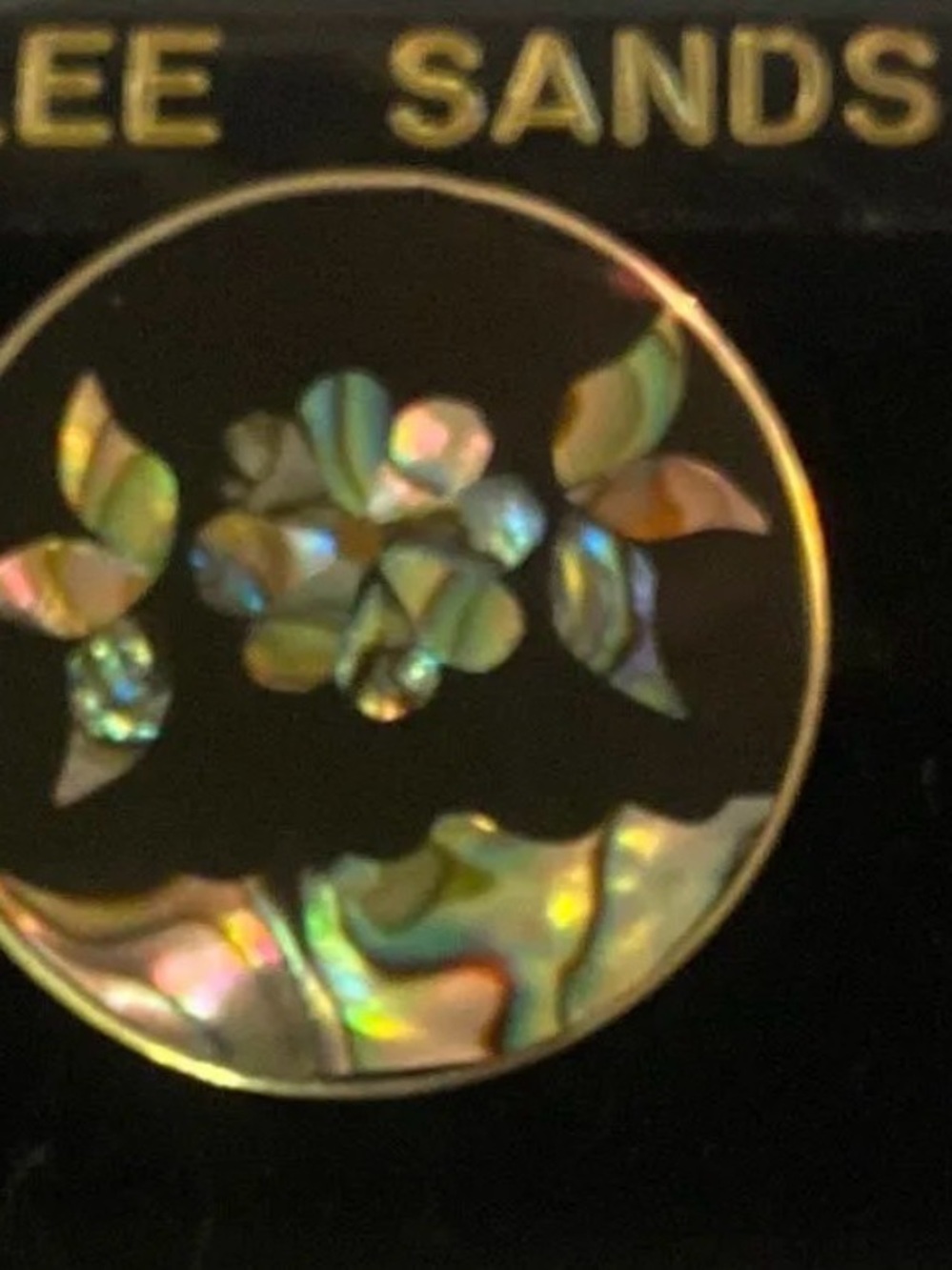 Vintage Lee Sands circular floral brooch